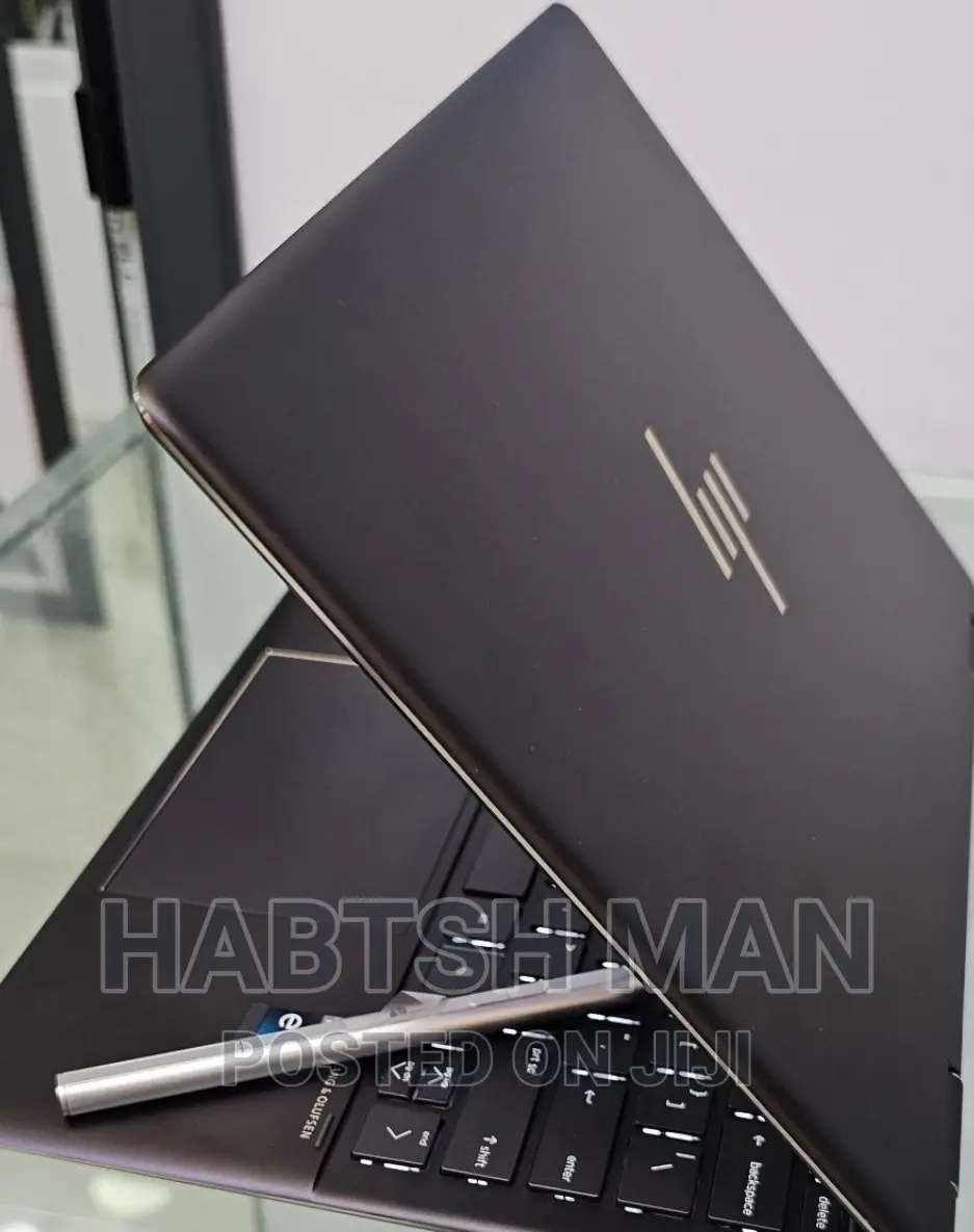 New Laptop HP Spectra 13 16GB Intel Core I7 SSD 1T