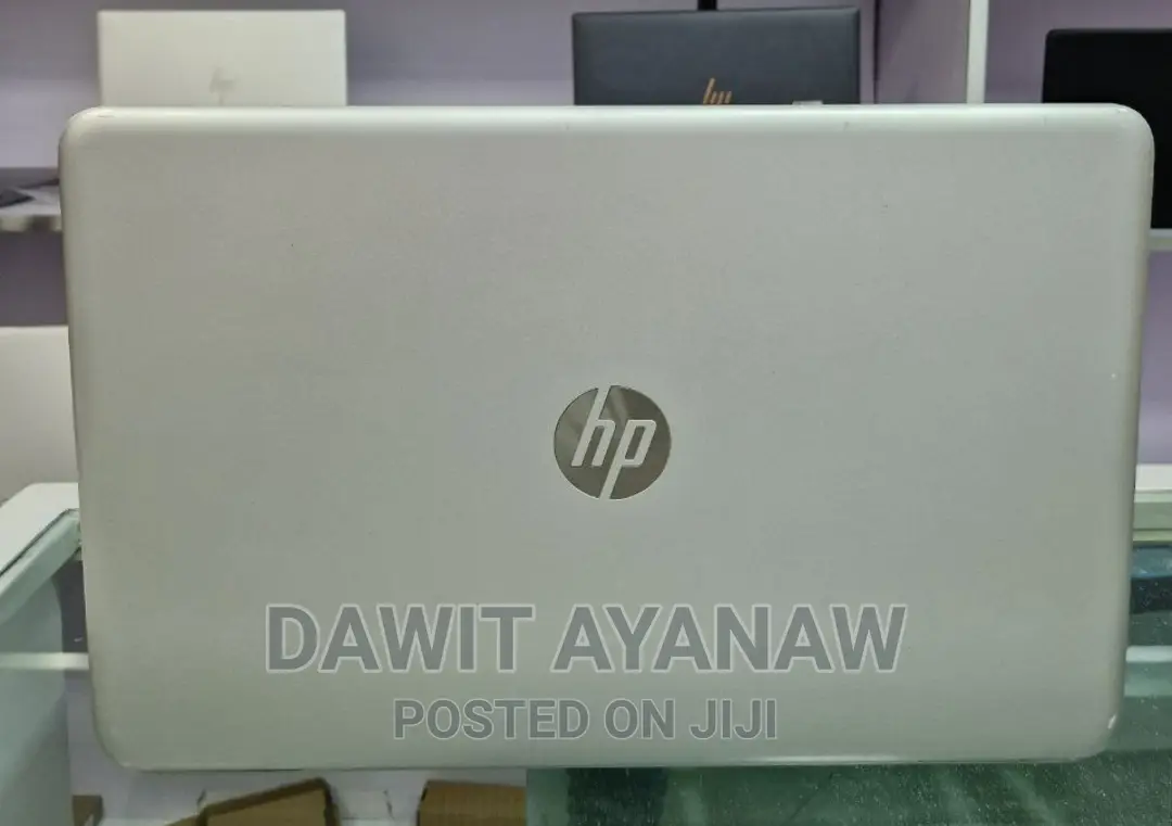 New Laptop HP Pavilion 15 8GB Intel Core I5 HDD 1T