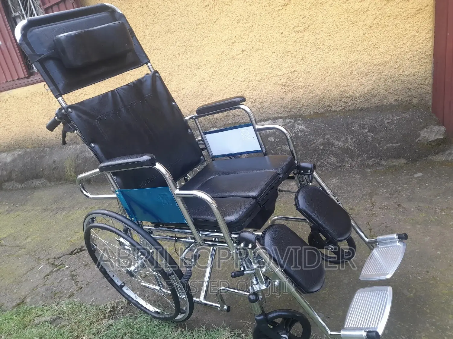 Used Wheelchair Multifunctional Pro5