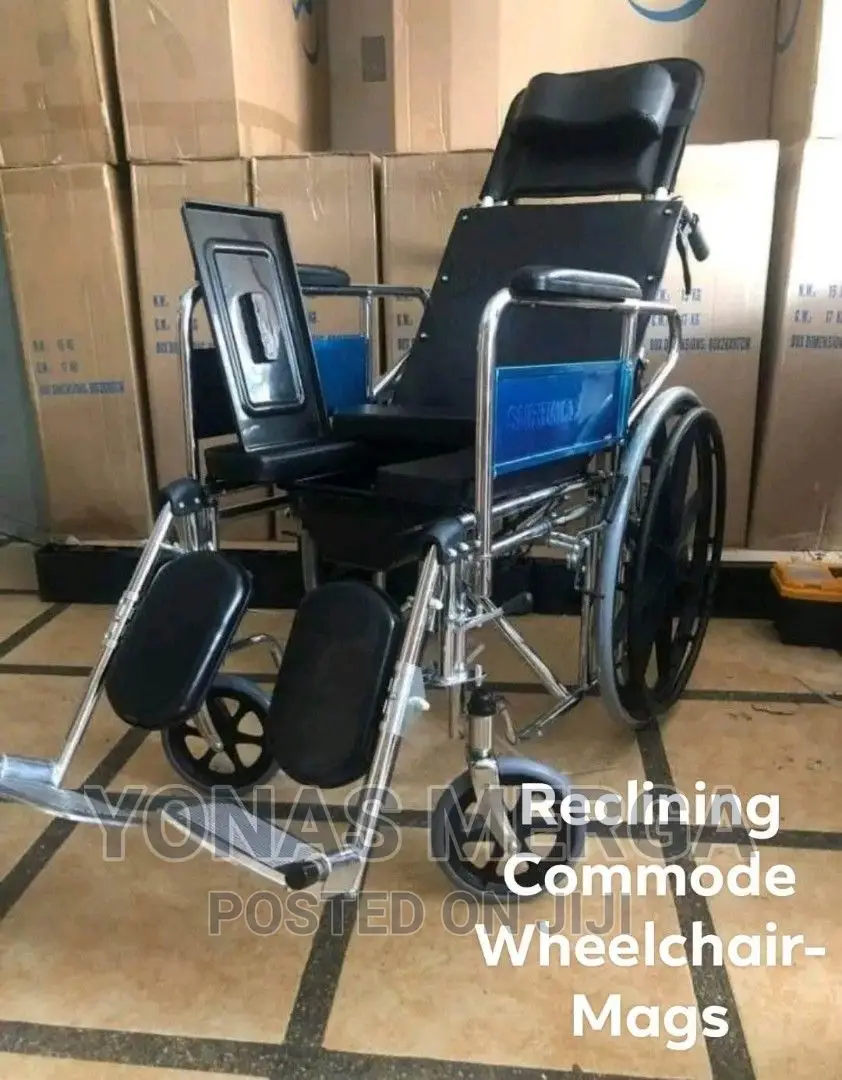 Patient Manual Wheelchair, Seat Width: 18 Inch