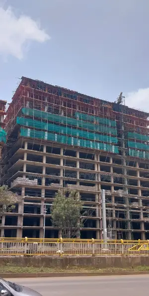 115 ካሬ ባለ 3 መኝታ አያት ሂልቦተም (3 Bedroom Apartment)