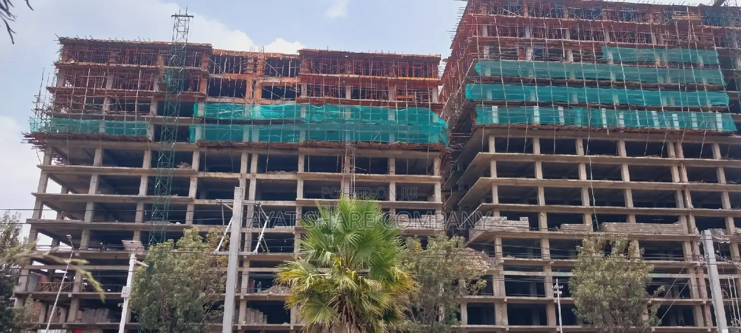 115 ካሬ ባለ 3 መኝታ አያት ሂልቦተም (3 Bedroom Apartment)