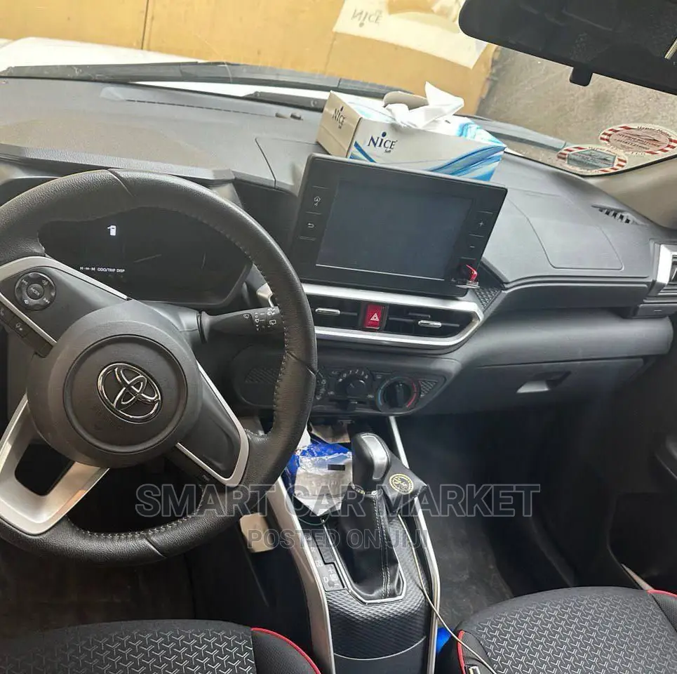 Toyota Raize 2022 White