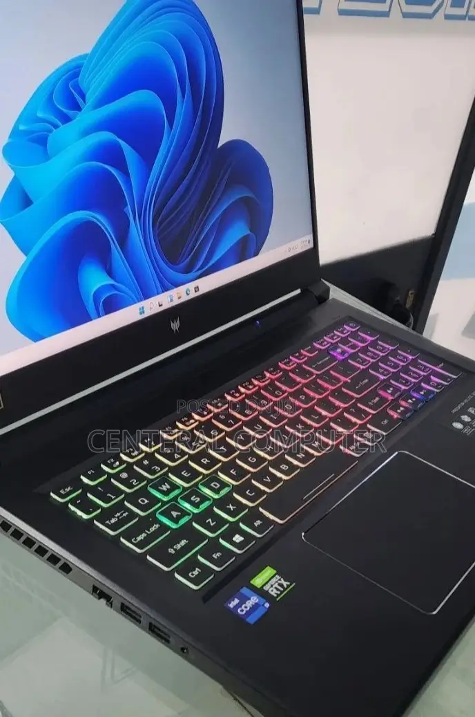 New Laptop Acer Predator Helios 16 16GB Intel Core I9 SSD 1T