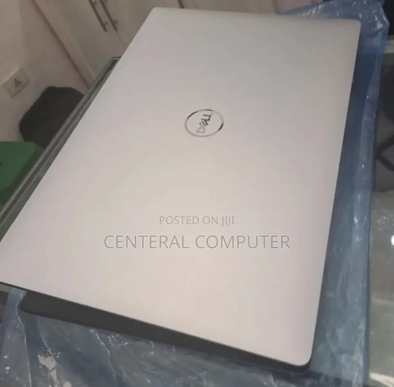 New Laptop Dell XPS 17 L701X 16GB Intel Core I7 SSD 512GB