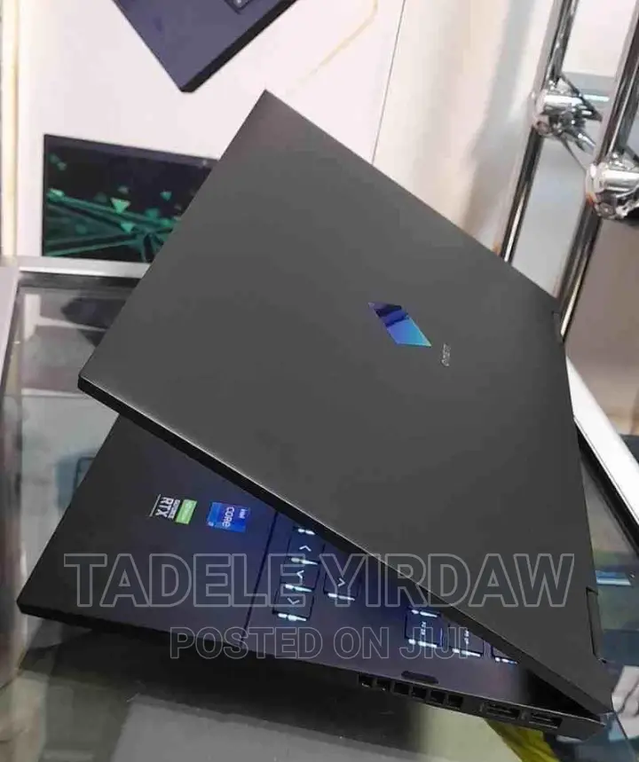 New Laptop HP Omen 15 16GB Intel Core I7 SSD 1T