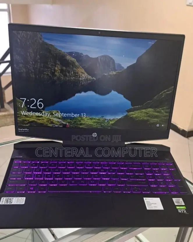 New Laptop HP Pavilion 17 16GB Intel Core I7 SSD 512GB