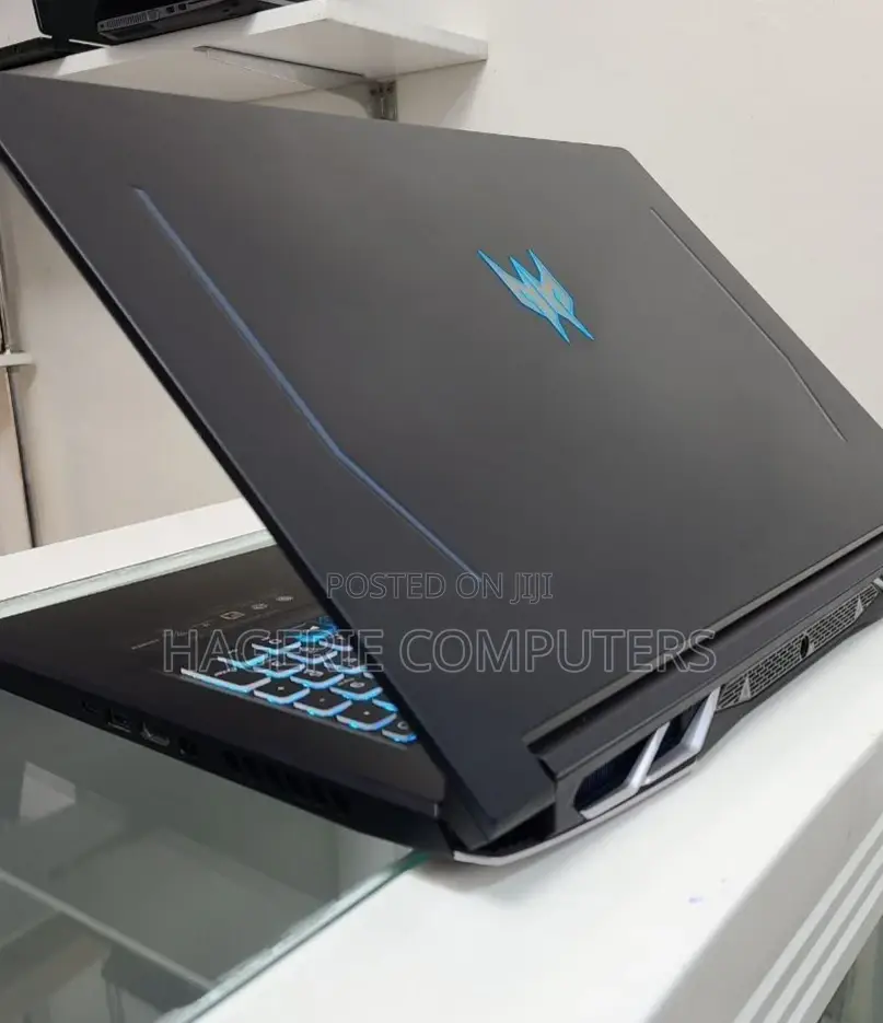 New Laptop Acer Predator Helios 300 16GB Intel Core I9 SSD 512GB