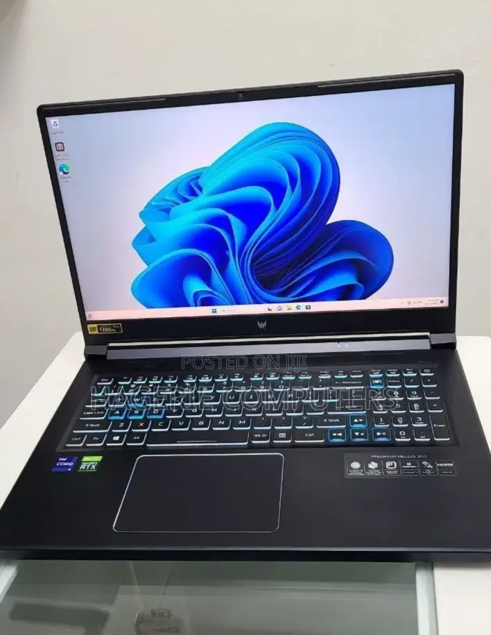 New Laptop Acer Predator Helios 300 16GB Intel Core I9 SSD 512GB