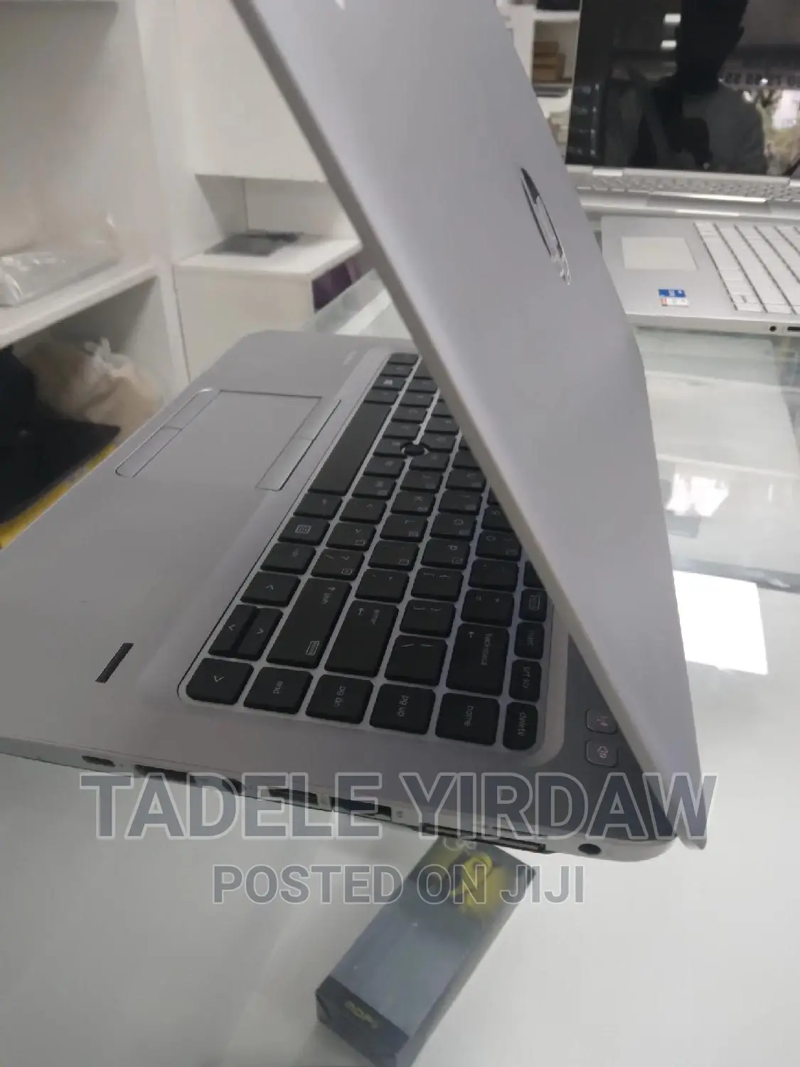 New Laptop HP EliteBook 840 8GB AMD A8 HDD 1T