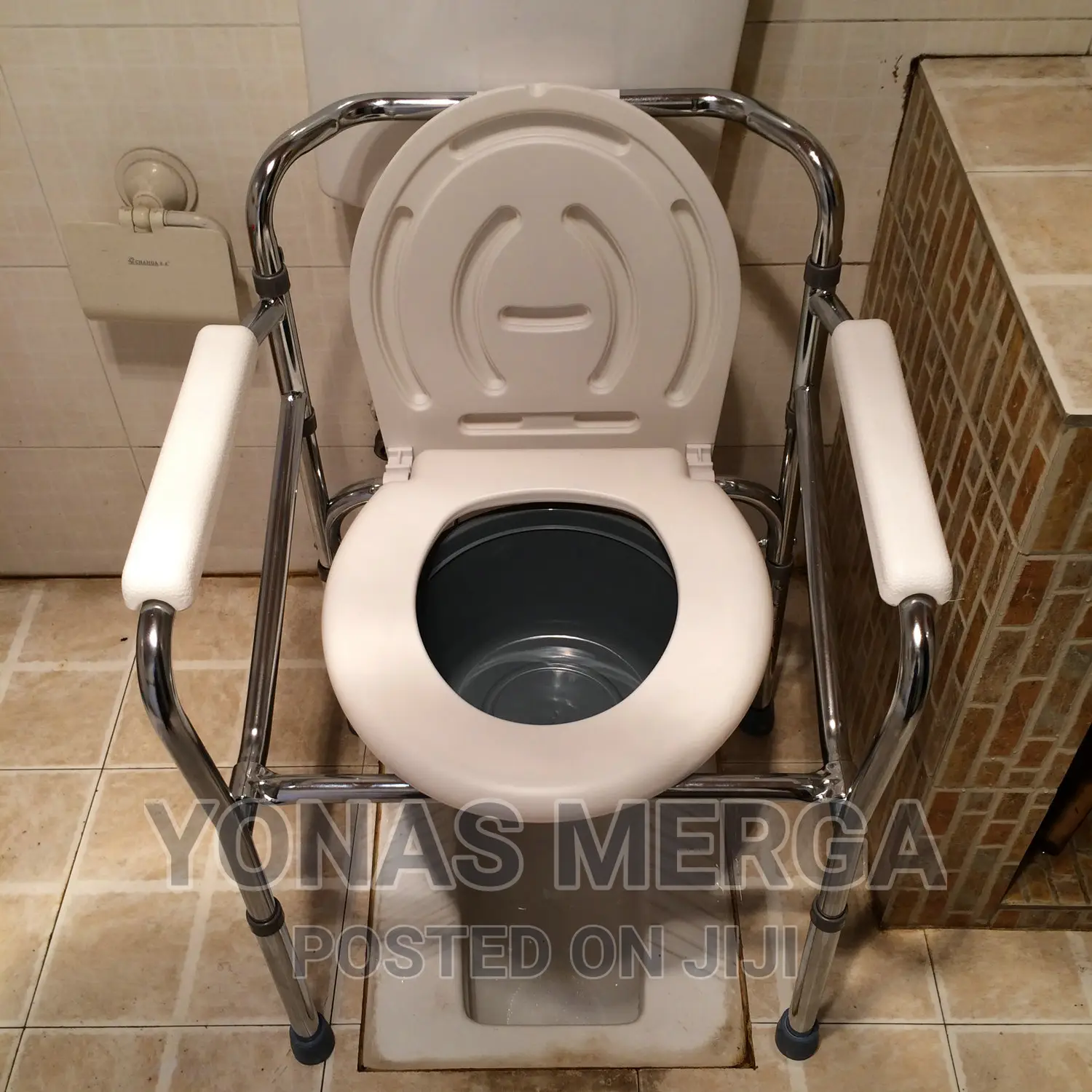 2-In1 Foldable Bath Shower Chair Waterproof Commode Chair