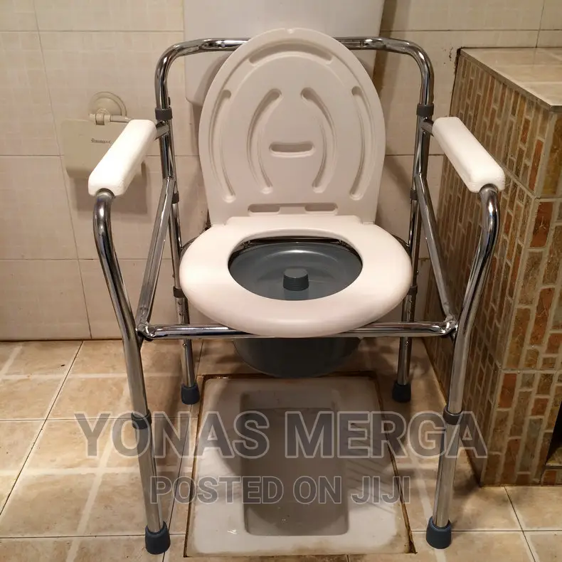 Toilet Chair Removable Bucket for Cleaning Purpose