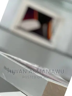 New Laptop Apple MacBook Pro M1 8GB Apple M1 Pro SSD 512GB