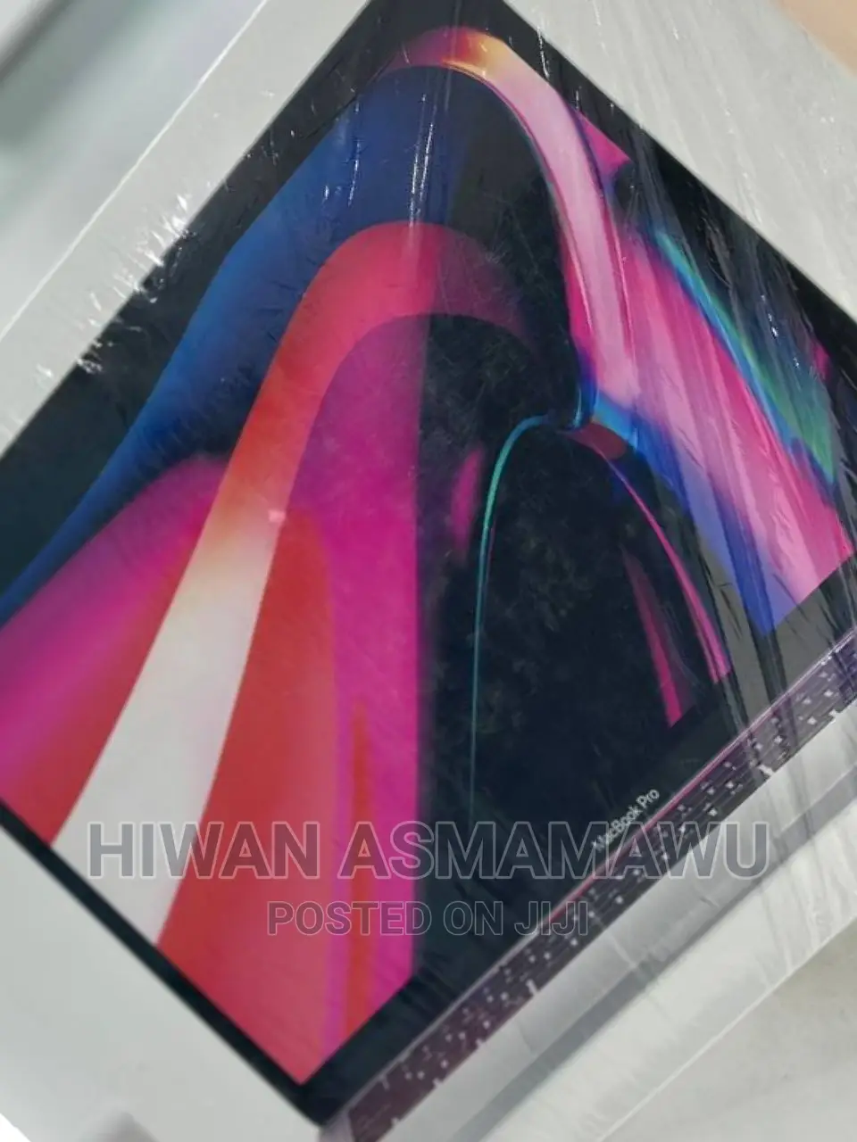 New Laptop Apple MacBook Pro M1 8GB Apple M1 Pro SSD 512GB