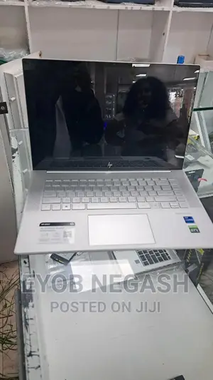 New Laptop HP Envy 15 16GB Intel Core I5 SSD 512GB