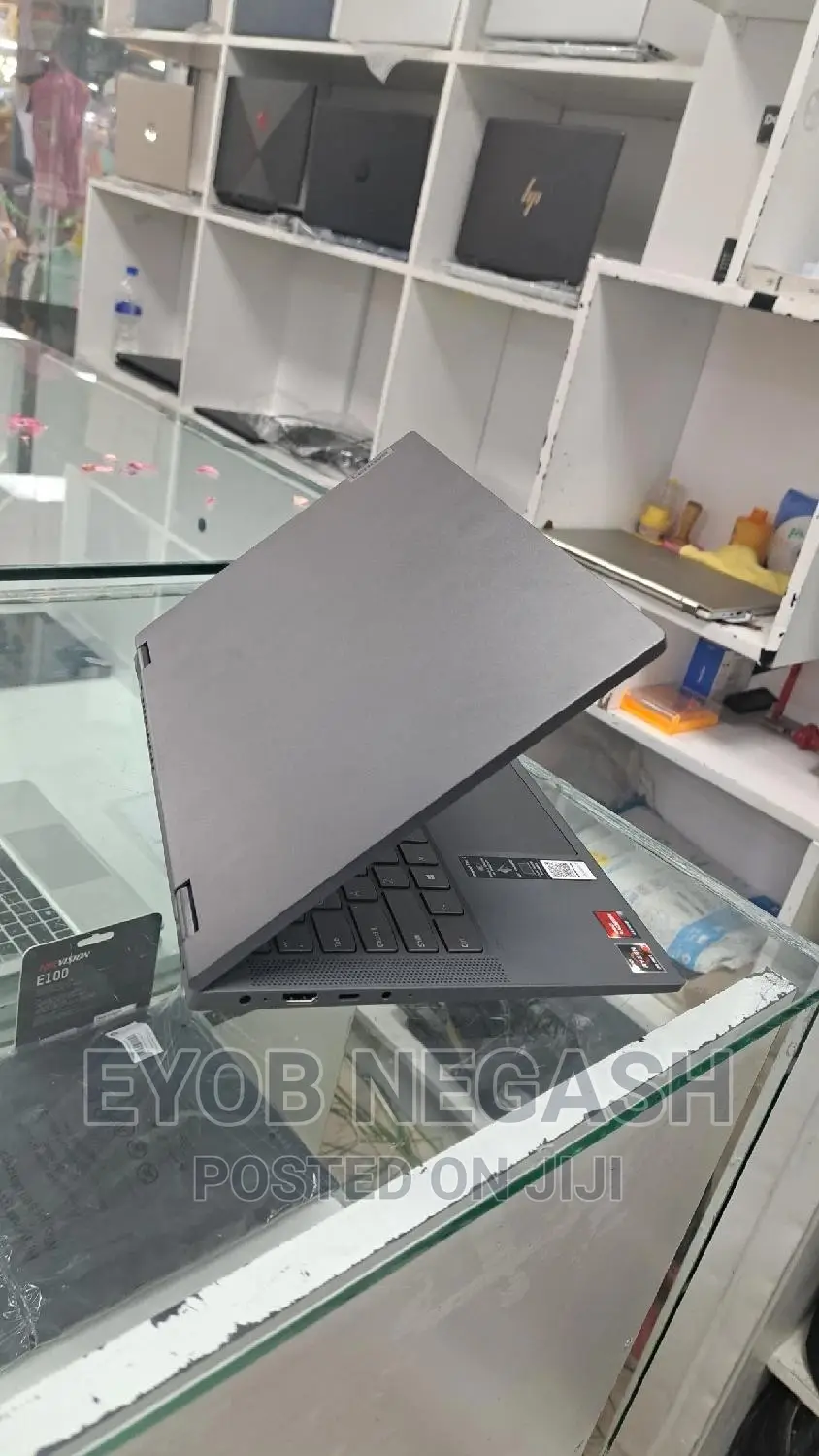 New Laptop Lenovo Flex 5 16GB AMD Ryzen 7 SSD 512GB