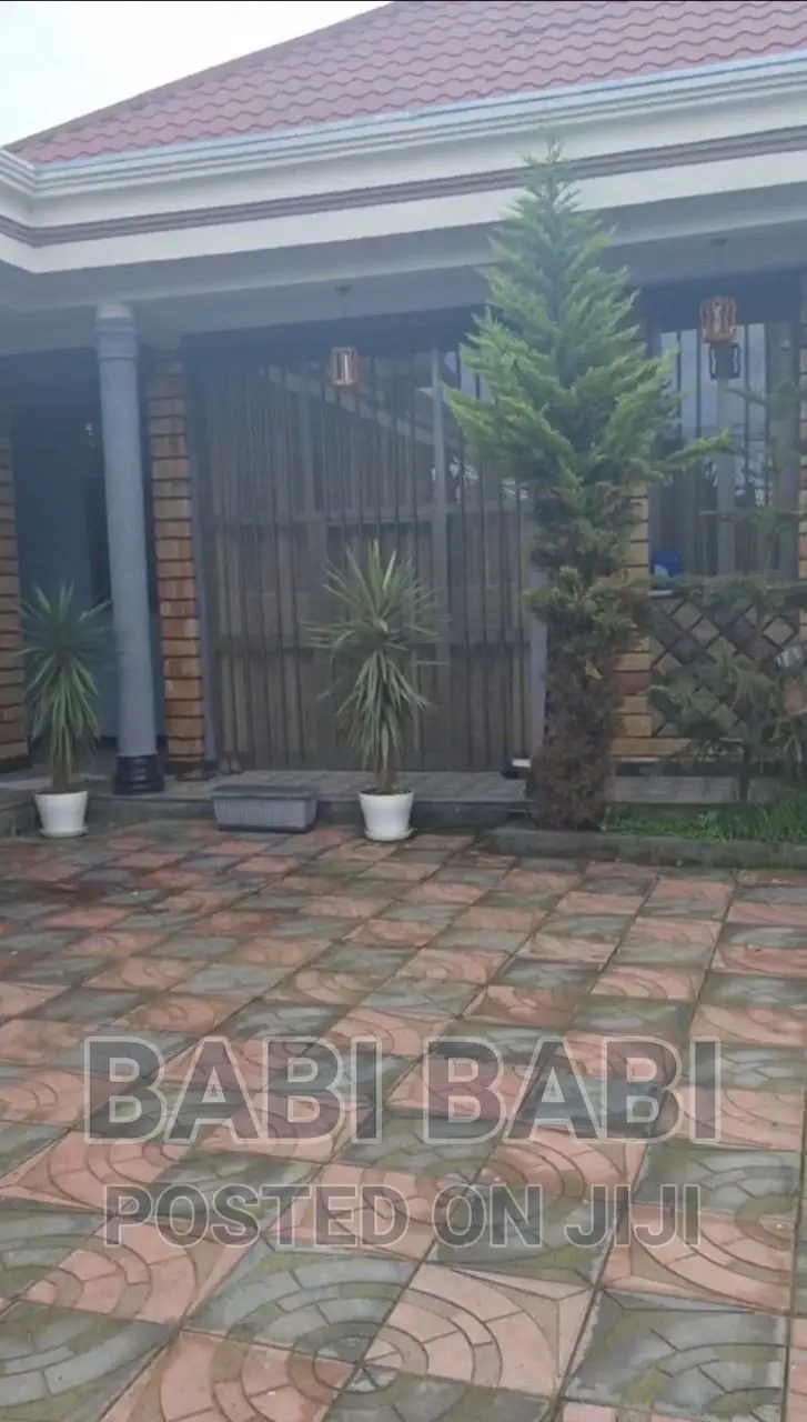 6bdrm House in አየር ጤና አካባቢ ቪላ ቤት, Nifas Silk-Lafto for sale