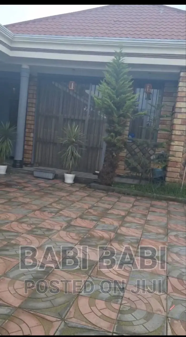 6bdrm House in አየር ጤና አካባቢ ቪላ ቤት, Nifas Silk-Lafto for sale