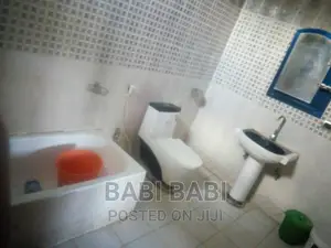 6bdrm House in አየር ጤና አካባቢ ቪላ ቤት, Nifas Silk-Lafto for sale