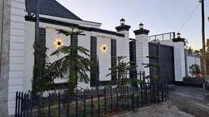 5bdrm House in ጀሞ ቡና ሜዳ, Nifas Silk-Lafto for sale