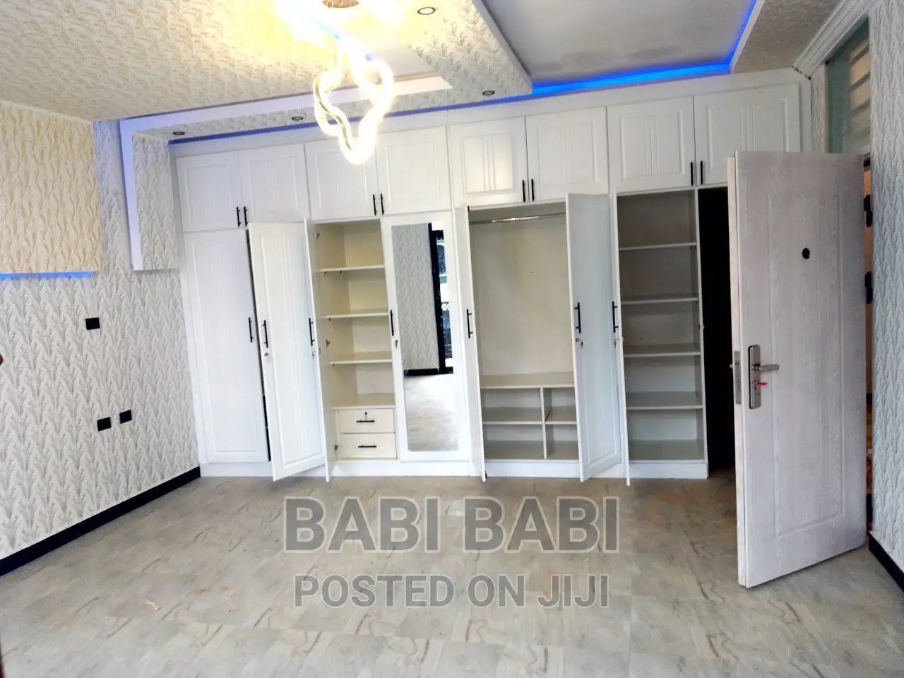 5bdrm House in ጀሞ አንበሳ ጋራጅ አከባቢ, Nifas Silk-Lafto for sale