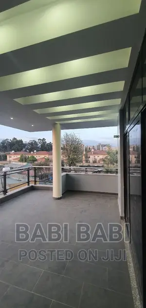 9bdrm House in ጀርመን አደባባይ አካባቢ, Nifas Silk-Lafto for sale