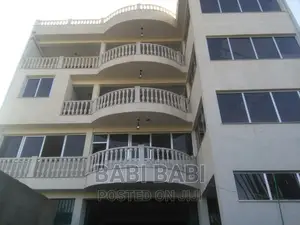 10bdrm House in አየር ጤና ግራር አከባቢ, Nifas Silk-Lafto for sale