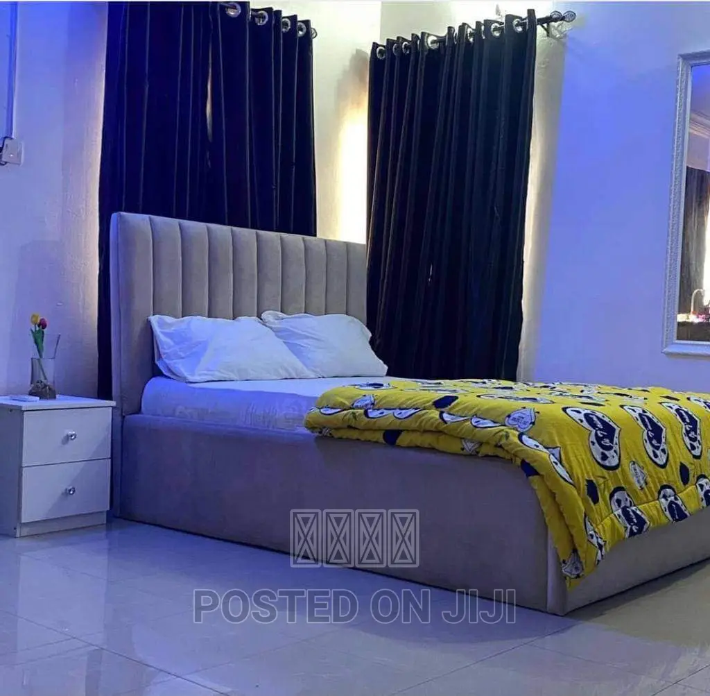 አሚኒ ዘመናዊ አልጋ