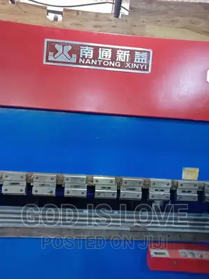 Photo - ላሜራ ማጠፊያ እና መቁረጫ