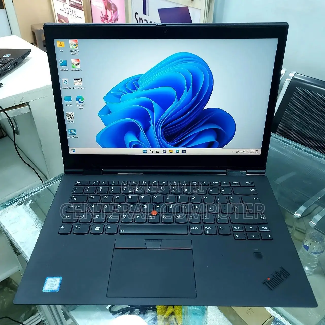 New Laptop Lenovo ThinkPad Yoga 370 16GB Intel Core I7 SSD 512GB