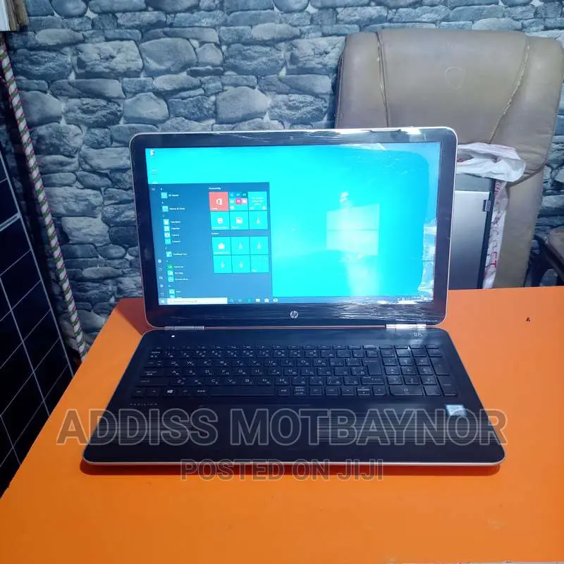 New Laptop HP Pavilion 15 8GB Intel Core i5 HDD 1T