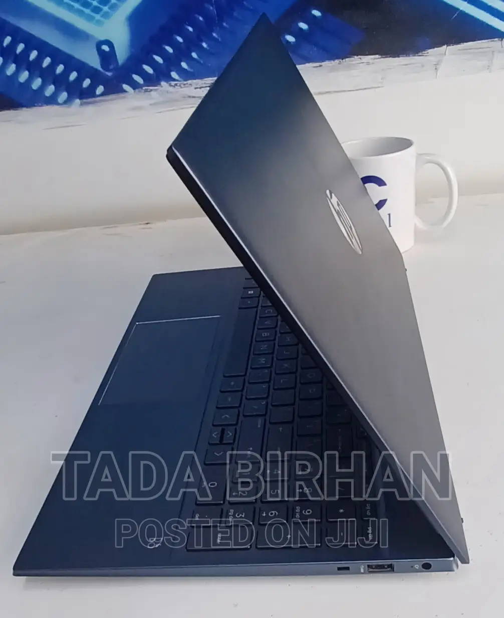 New Laptop HP Pavilion 15 8GB Intel Core I7 SSD 512GB