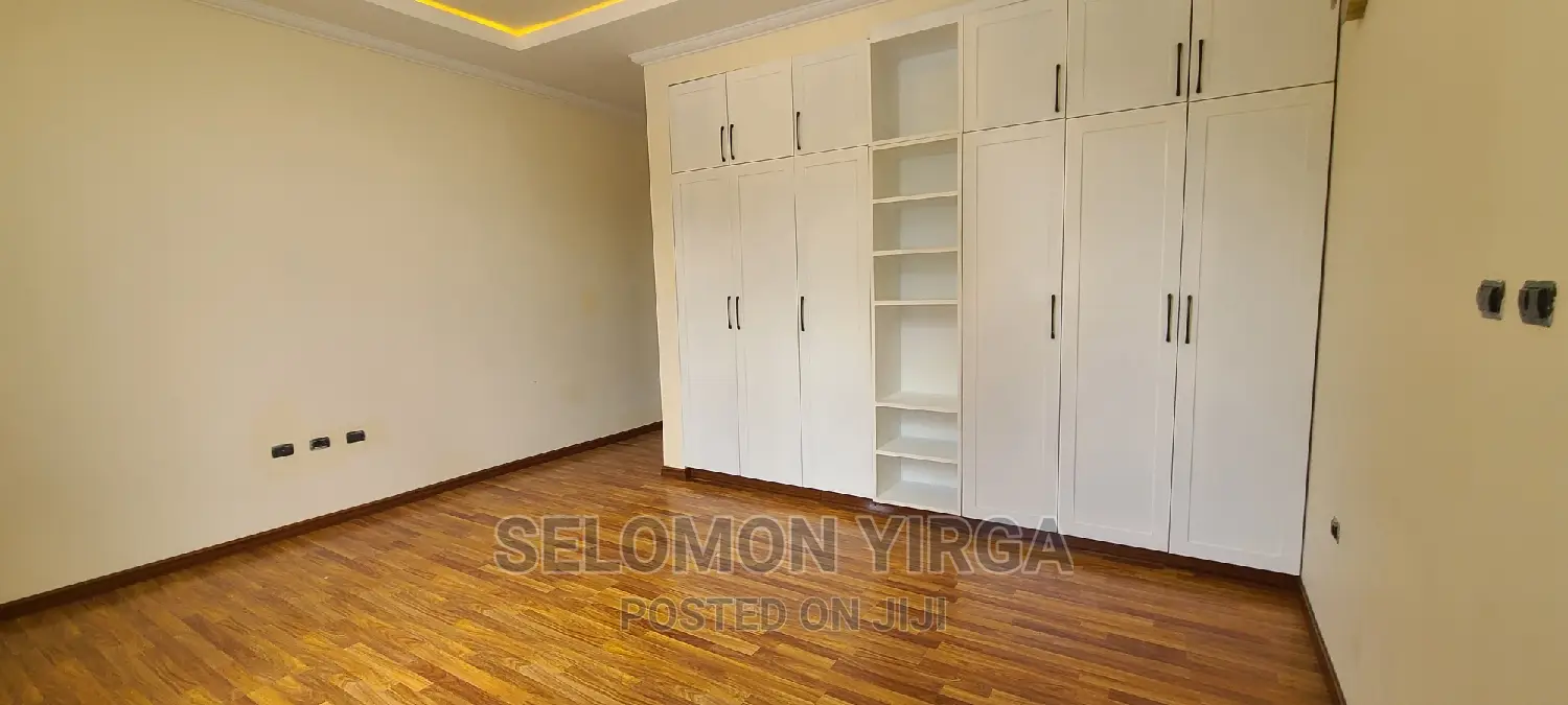 4bdrm Villa in አድስ አበባ, Yeka for sale