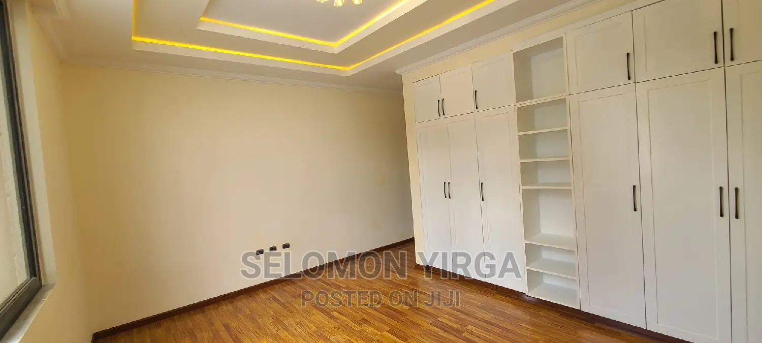 4bdrm Villa in አድስ አበባ, Yeka for sale