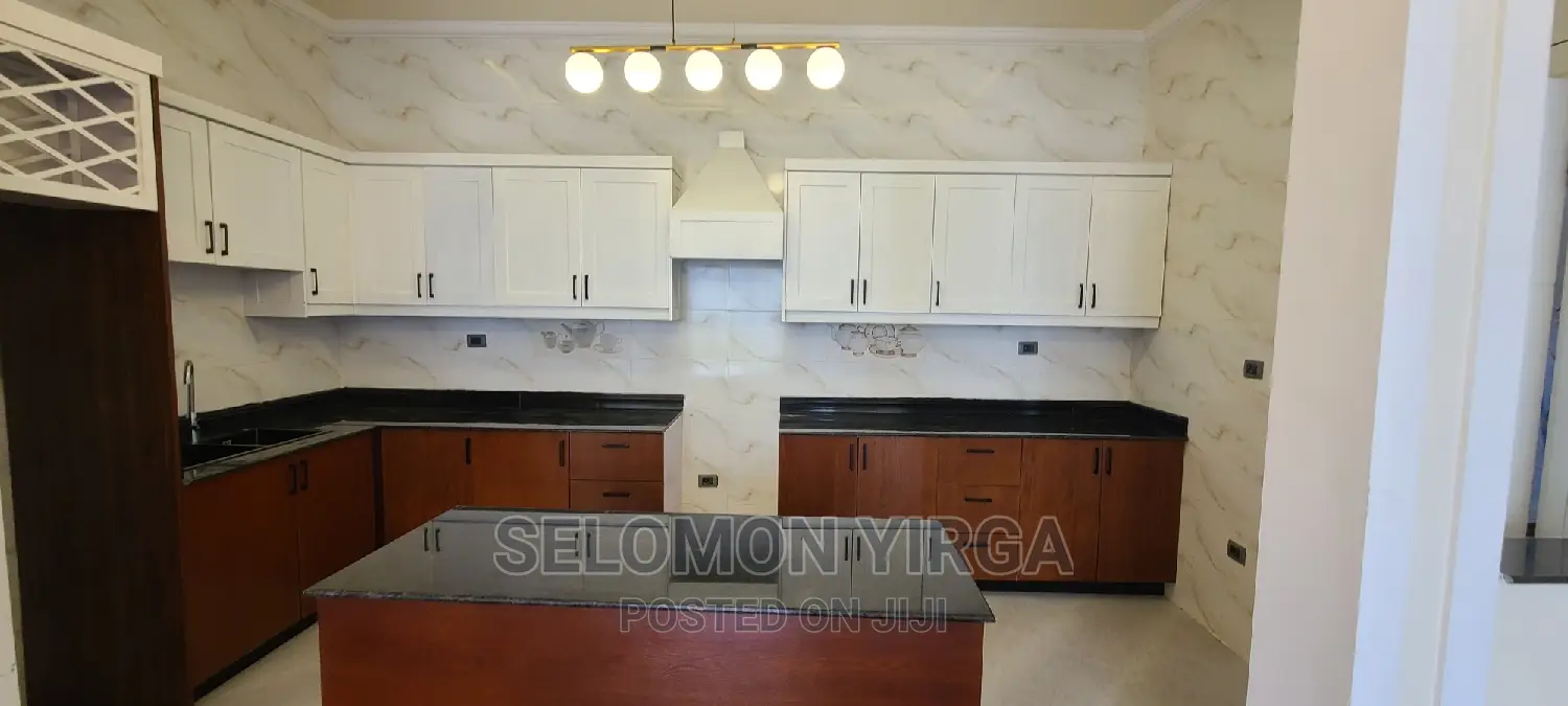 4bdrm Villa in አድስ አበባ, Yeka for sale