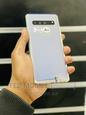 Photo - New Samsung Galaxy S10 5G 256 GB Silver