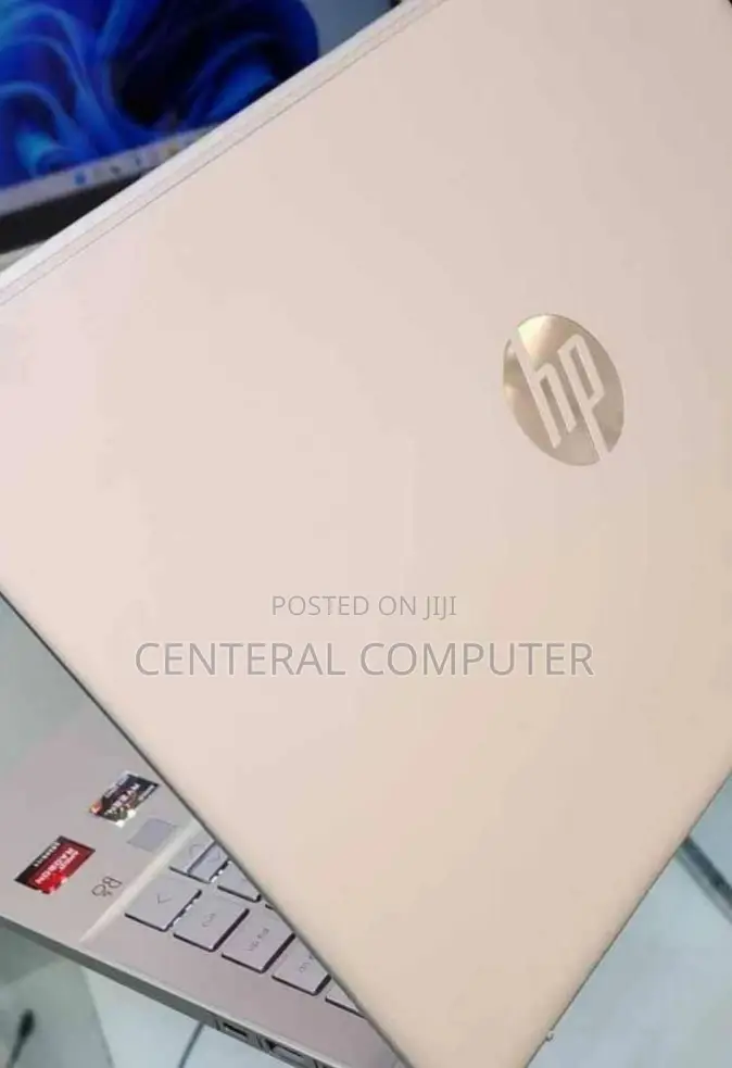 New Laptop HP Pavilion 11 16GB AMD Ryzen 7 SSD 512GB