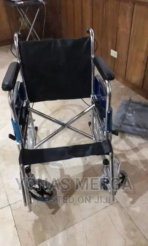 Black and Silver 85 X 50 X 42 Cm Commode Wheelchair