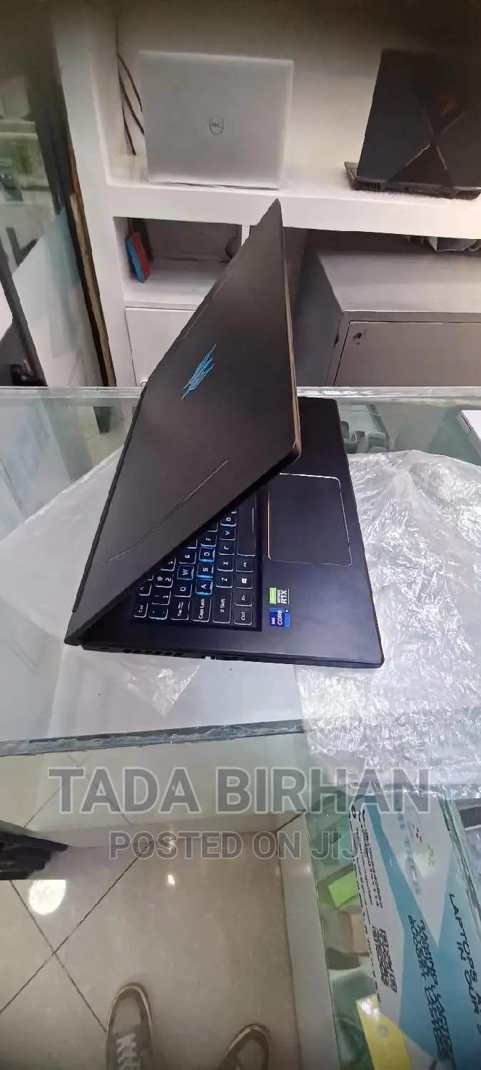 New Laptop Acer Predator Helios 300 16GB Intel Core I7 SSD 1T