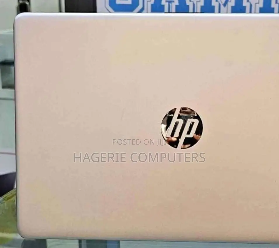 New Laptop HP Pavilion 14-Ce3064st 16GB AMD Ryzen 7 SSD 512GB