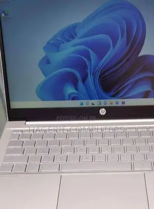 New Laptop HP Pavilion 14-Ce3064st 16GB AMD Ryzen 7 SSD 512GB