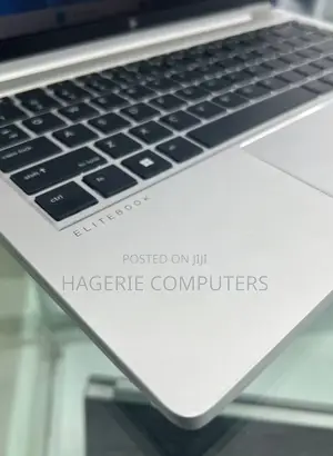 New Laptop HP EliteBook 840 G8 8GB Intel Core I5 SSD 512GB