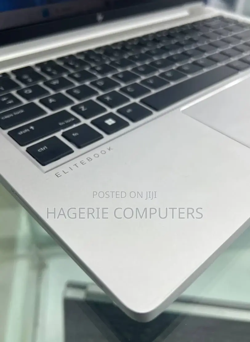New Laptop HP EliteBook 840 G8 8GB Intel Core I5 SSD 512GB