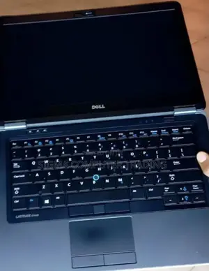 Laptop Dell Latitude 5310 8GB Intel Core I5 SSD 256GB