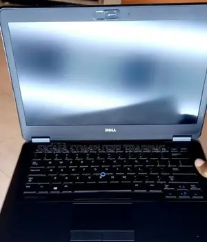 Laptop Dell Latitude 5310 8GB Intel Core I5 SSD 256GB