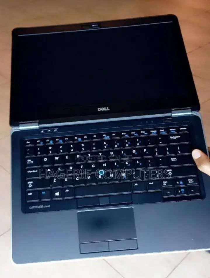 New Laptop Dell 8GB Intel Core I5 SSD 256GB