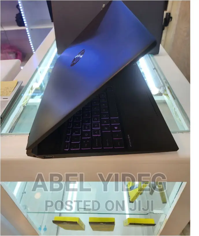 New Laptop HP Pavilion Power 15 8GB AMD Ryzen 5 SSD 512GB