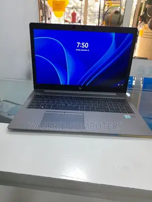 Photo - New Laptop HP ZBook Studio G5 16GB Intel Core I7 SSD 512GB