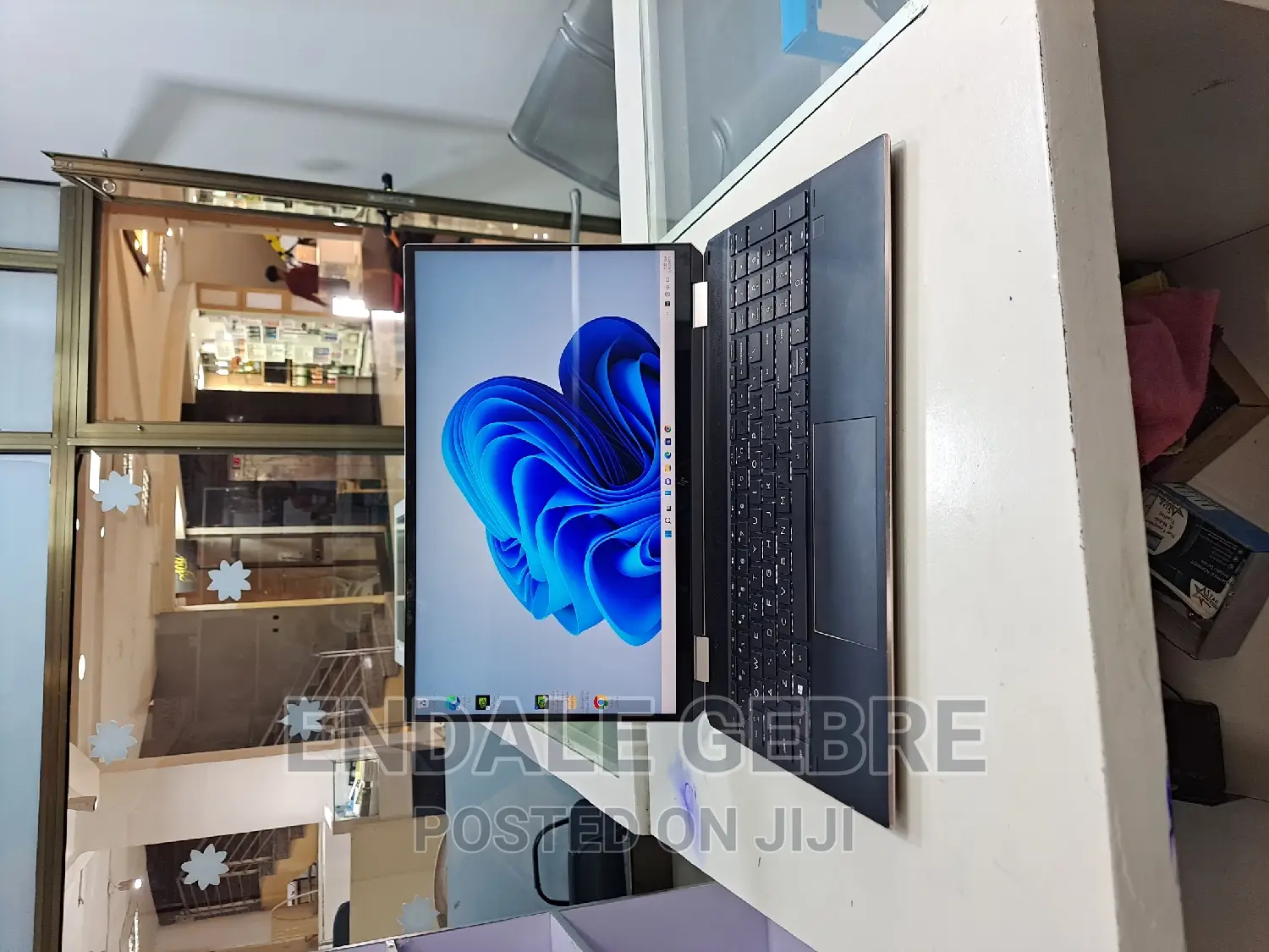 New Laptop HP Spectre X360 16GB Intel Core I7 SSD 512GB