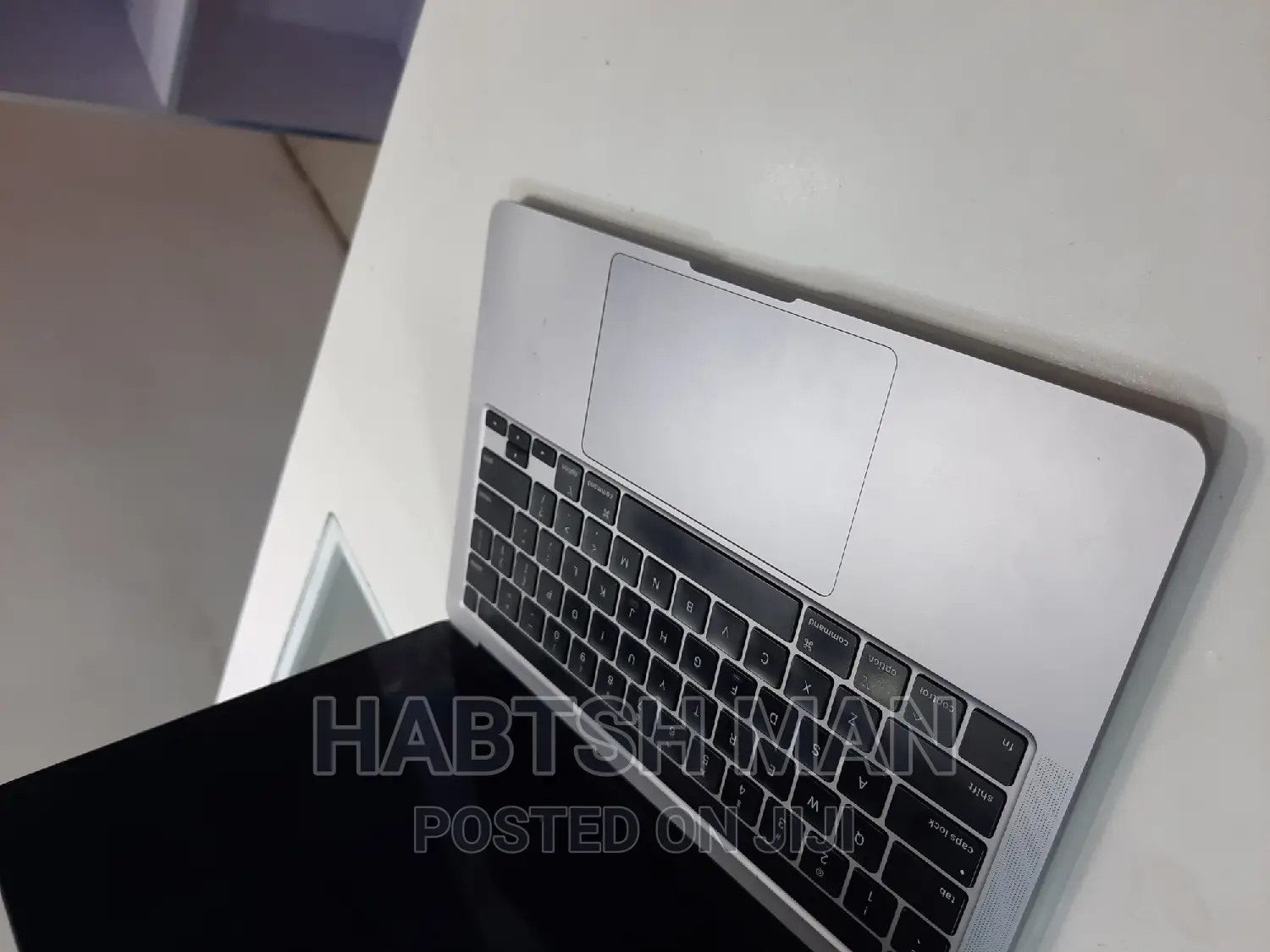New Laptop Apple MacBook Pro 2020 16GB Intel Core I5 SSD 1T